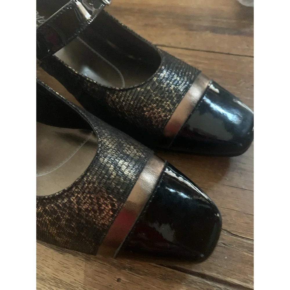 Rose Petals By Walking Cradles Women's Buckle Heels 7.5 Narrow Black‎ Gold